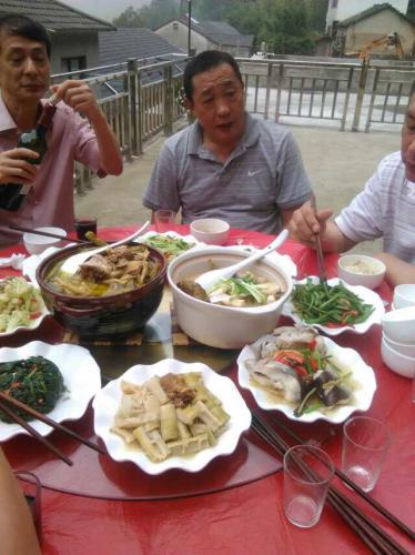 一起吃飯