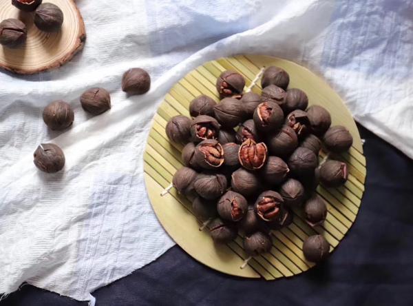 飽滿的核桃