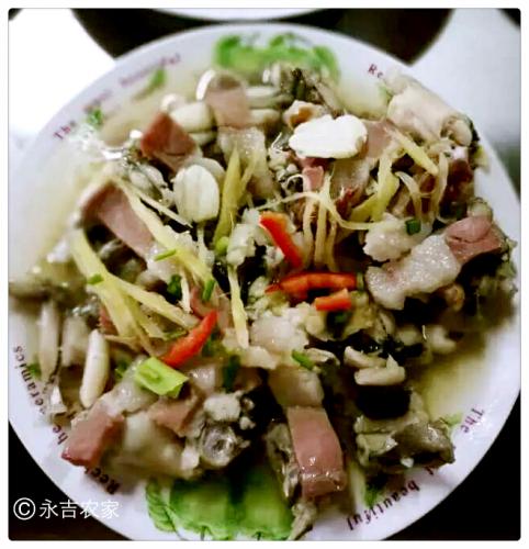 石雞蒸火腿肉