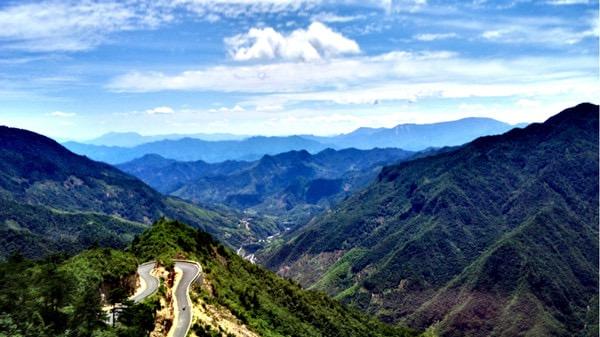 山間美景