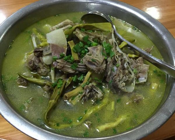 筍干老鵝堡