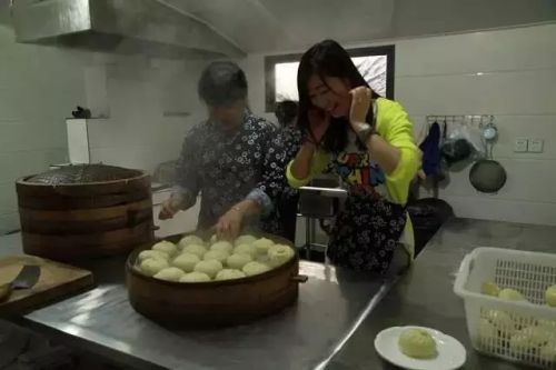 熱乎乎的饅頭出鍋了
