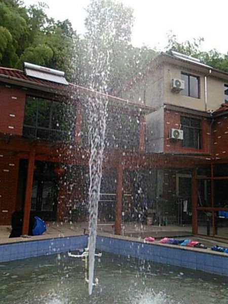 庭院噴水池