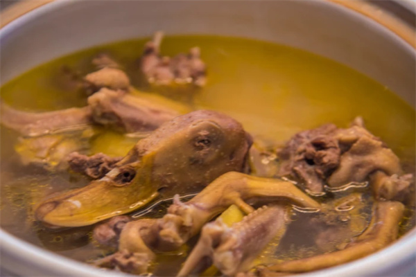 土雞湯